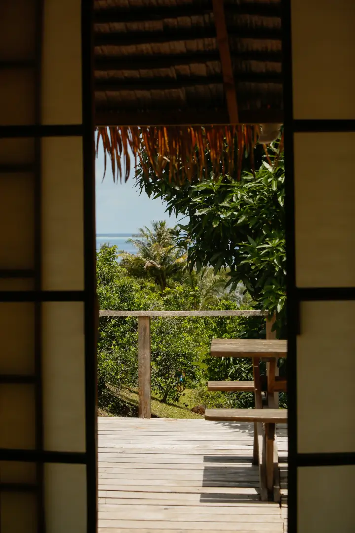 Bungalow ouvert du Fare Hau Camp pour dormir à la belle étoile